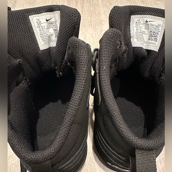 Literally perfect Nike Court Borough Mid 2 PS 'Triple Black’ - Picture 15 of 16